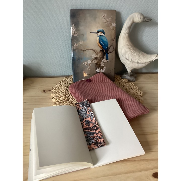 Pochette en velours pour livre avec marque-page - Elégance & protection