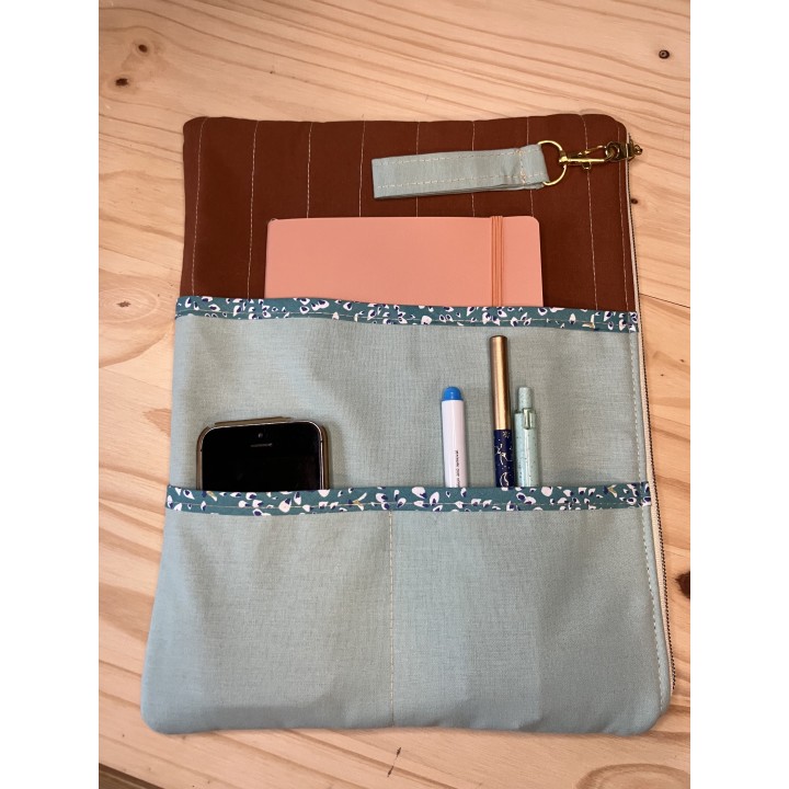 Pochette tablette molletonné avec zip doré- étui multifonctions 3 poches
