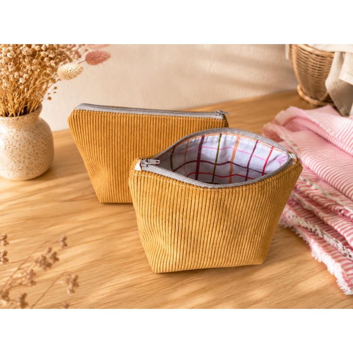 Trousse de maquillage en velours
