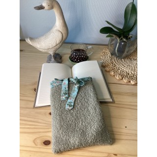 Pochette protège-livre en tissu bouclette-Fait main