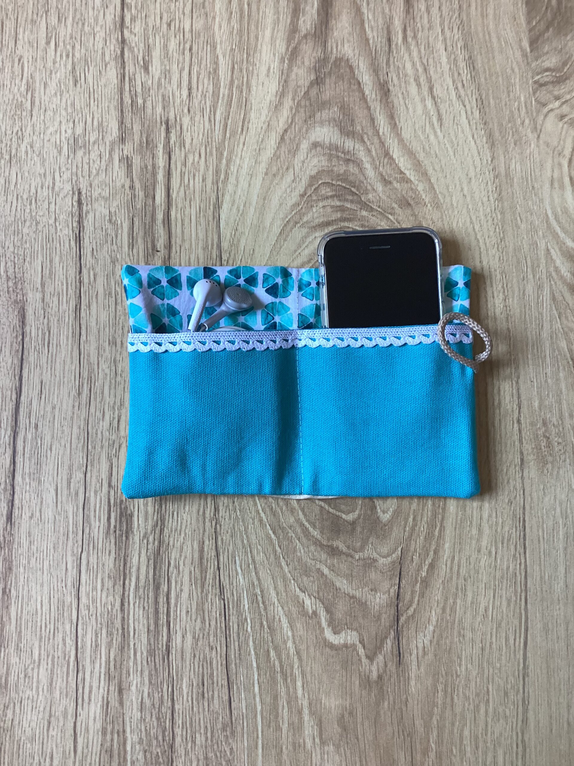Pochette pour mobile et écouteur – Image 3